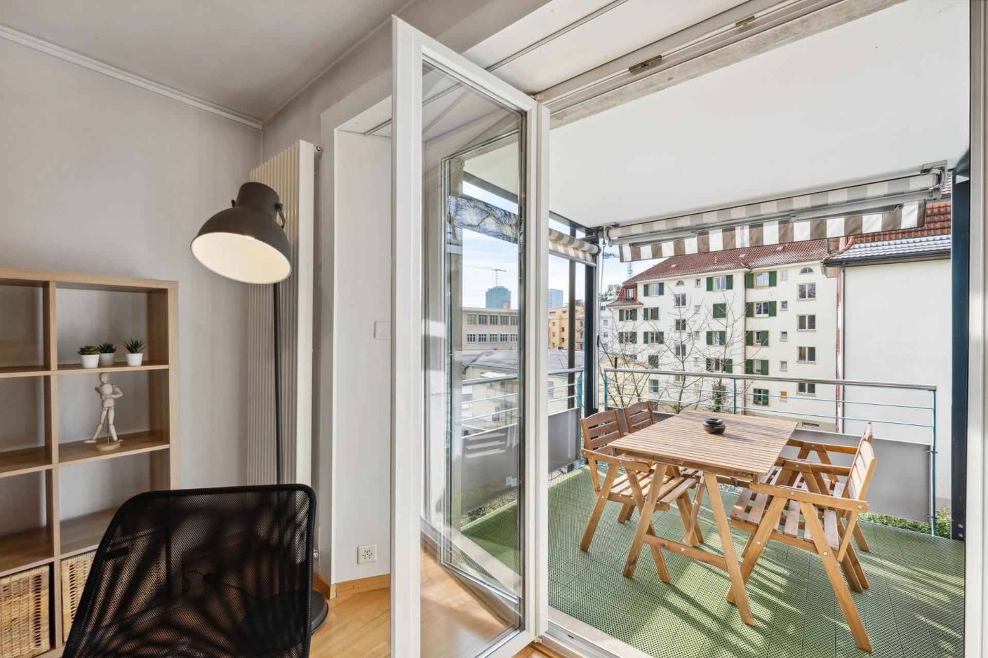 Comfortable Stay In Oerlikon 20 Minutes Away From Zurich Airport Exterior photo