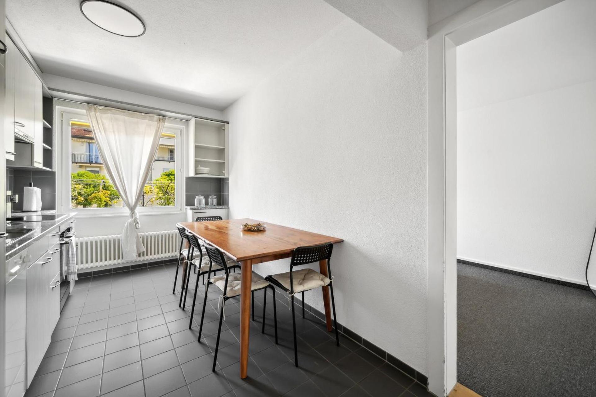 Comfortable Stay In Oerlikon 20 Minutes Away From Zurich Airport Exterior photo