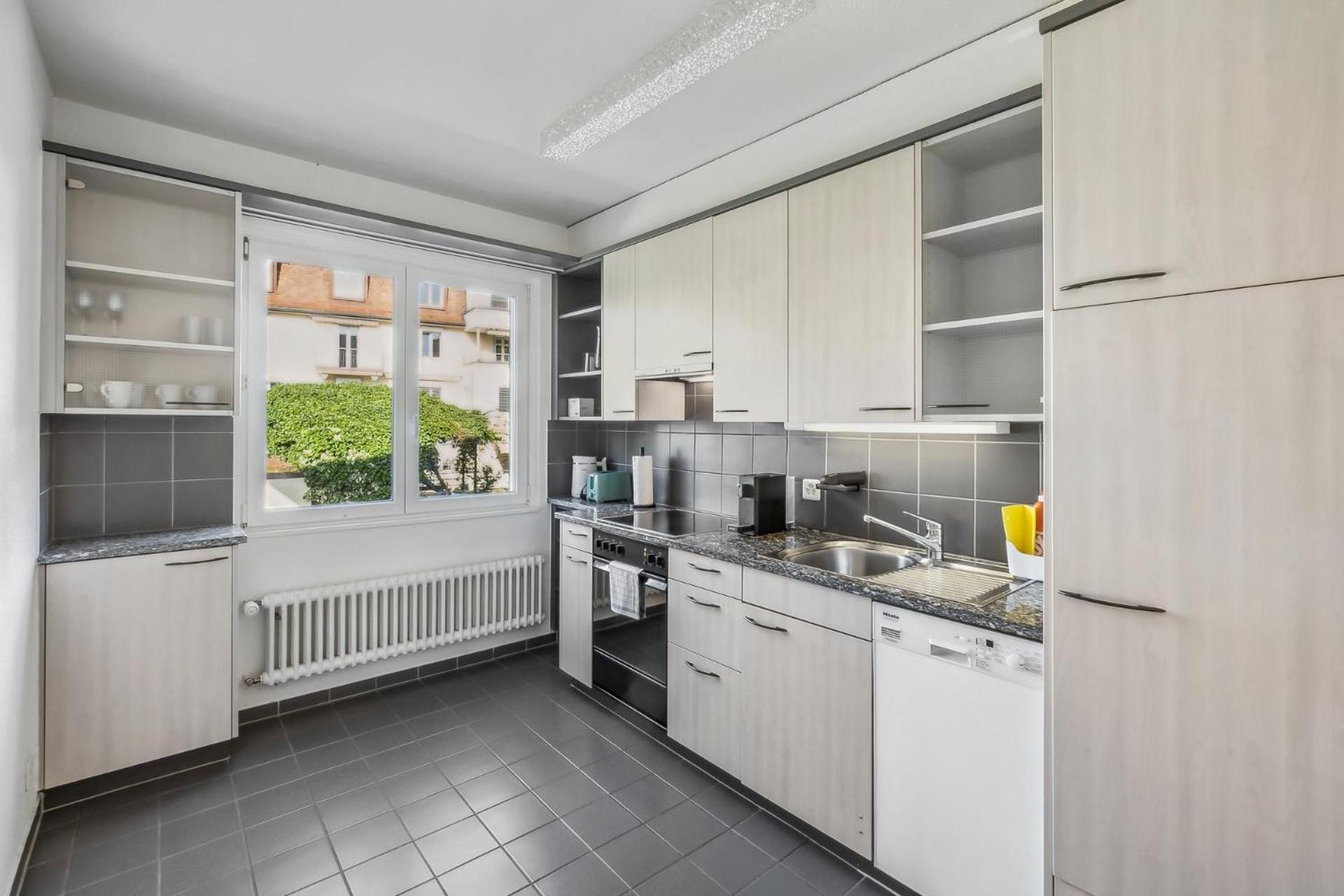 Comfortable Stay In Oerlikon 20 Minutes Away From Zurich Airport Exterior photo